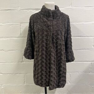 Faux Fur Jacket w 3/4 Puff Sleeve Mid-length